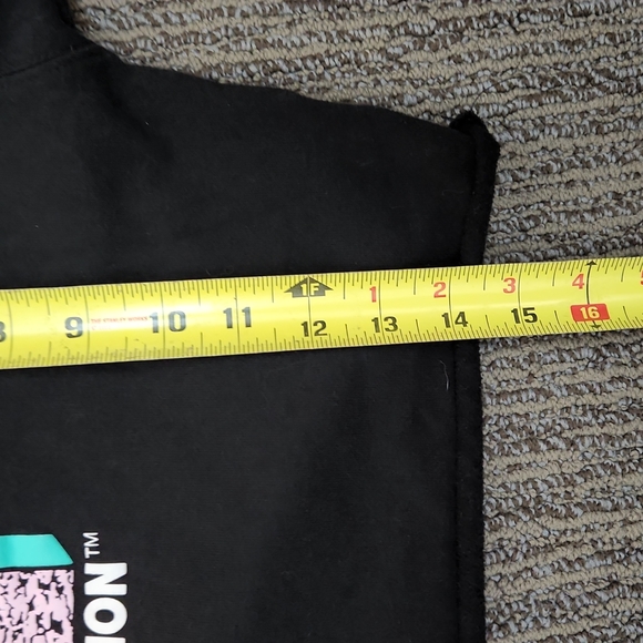 MTV Cropped Hoodie Size Medium - Picture 10 of 10